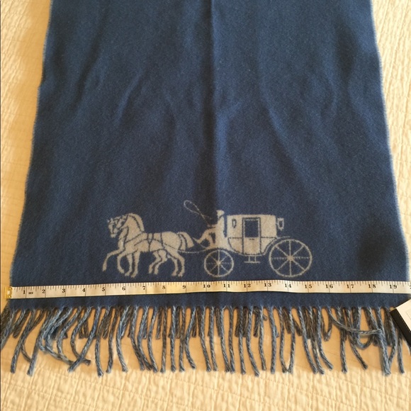 NWT Coach horse & carriage double face oversized muffler light grey/periwinkle - Picture 7 of 10